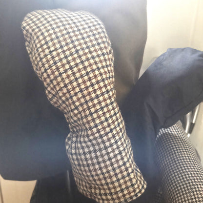 Hounds tooth head cover