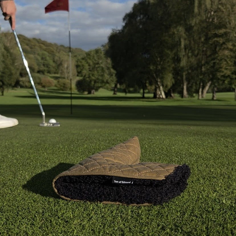 Tan Quilted waxed putter cover with black sherpa lining